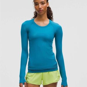 Lululemon Swiftly Tech Long-Sleeve Shirt 2.0 *Hip Length
Hawaiian Blue